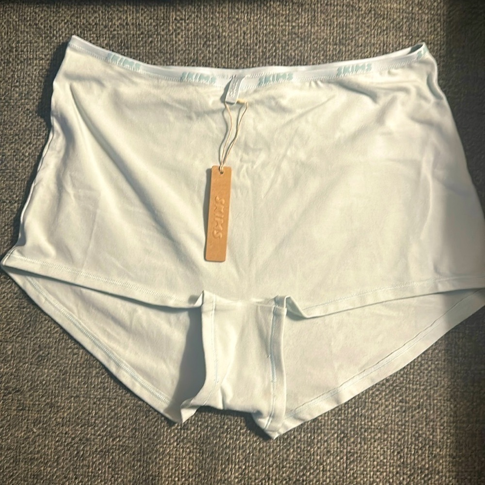 Nwt Skims Boxers